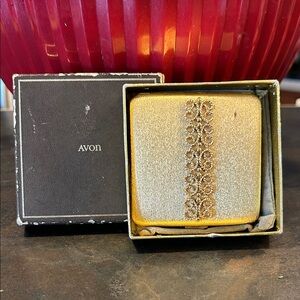 Vintage Avon Imperial Powder Compact - 1960s Goldtone